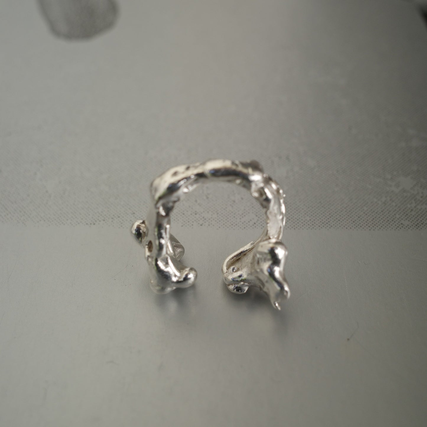 Unisex Liquid Flow Ring