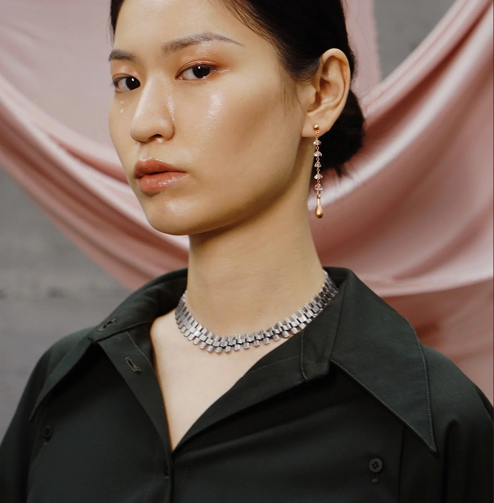 Silver designer unisex minimal necklace / chocker 